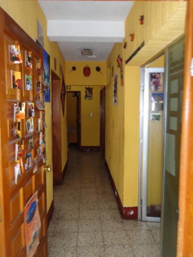 Hotel Encuentro Del Viajero Panajachel Ngoại thất bức ảnh